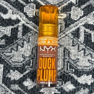 👄NYX👄Duck Plump Lip Gloss in Mauve Out of My Way New and Manufacturer Sealed